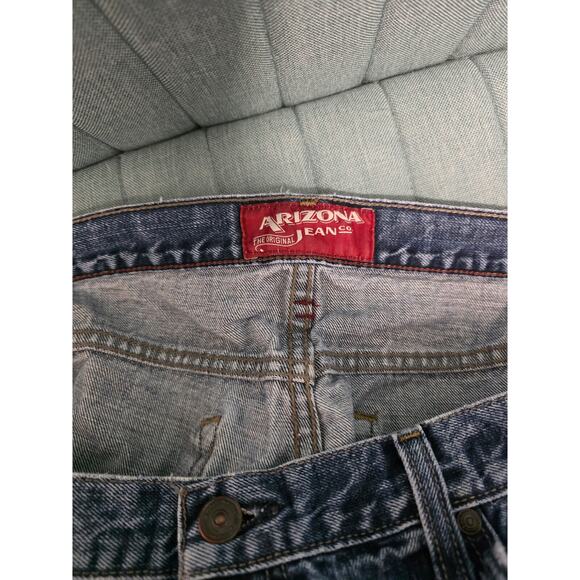 Men's Size 36x32 Medium Wash Straight Leg Jeans Relaxed  Basics Casual School - Picture 4 of 6